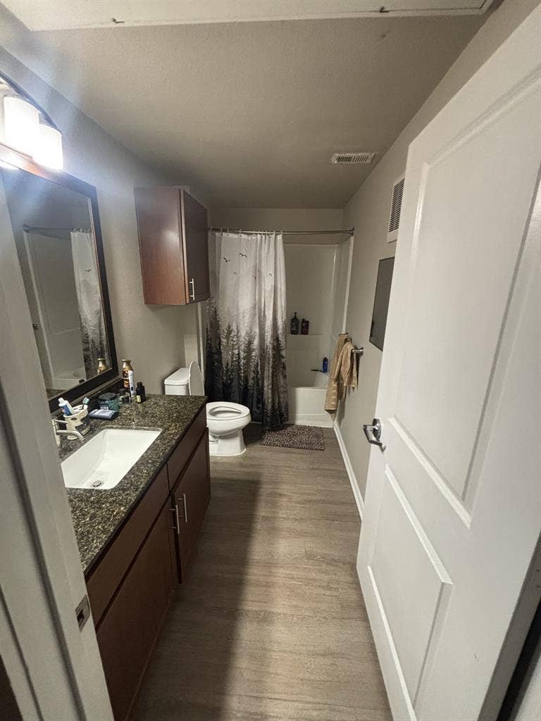 ROOM OPEN WILL PAY NEXT MONTH RENT!