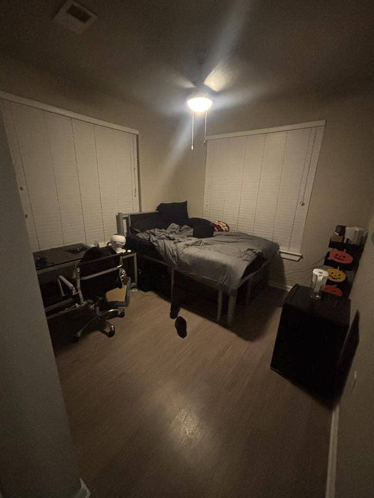 ROOM OPEN WILL PAY NEXT MONTH RENT!