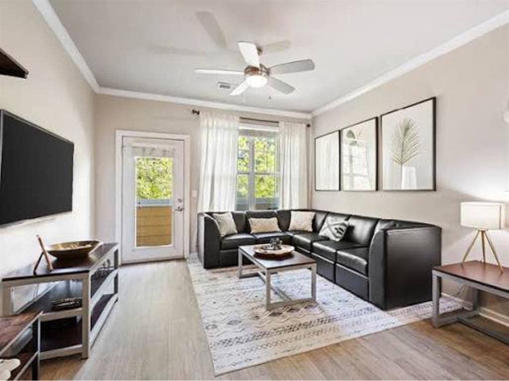 ROOM OPEN WILL PAY NEXT MONTH RENT!