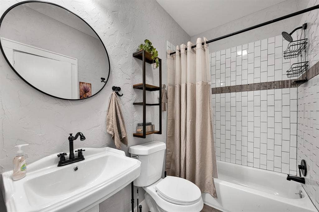 Update 1BR Unit | Fully Furnished