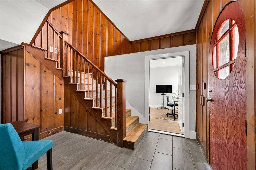 Update 1BR Unit | Fully Furnished