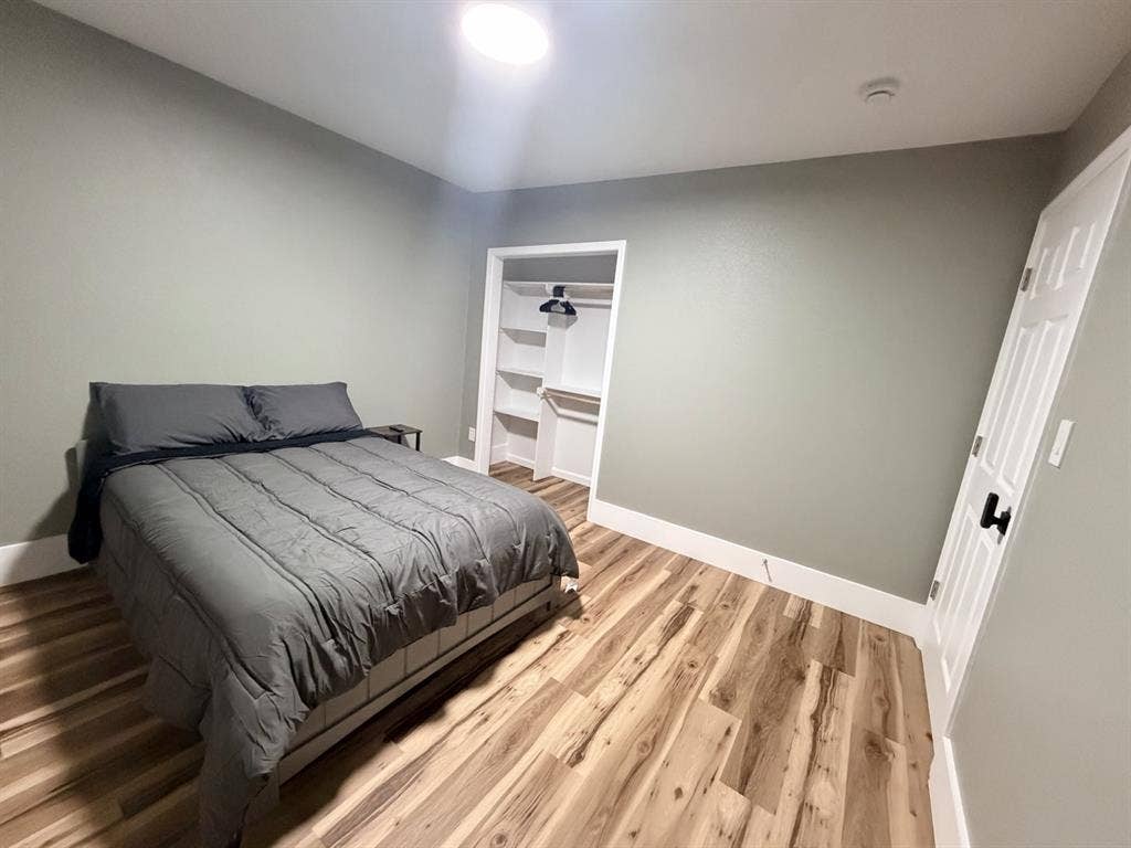 Furnished Room – All Bills Included