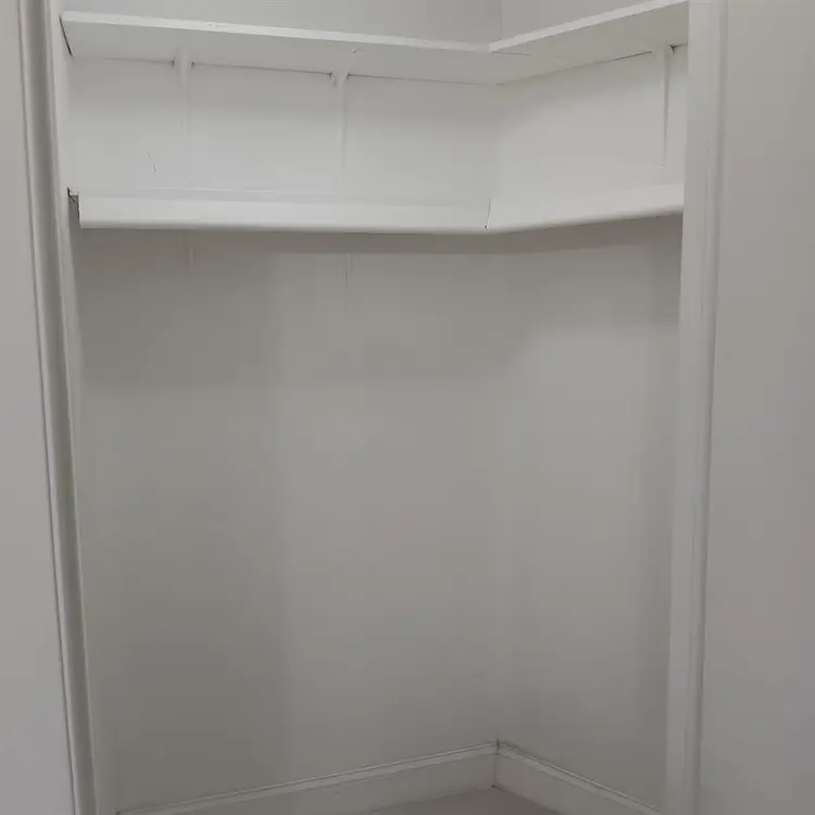 Master bedroom for rent