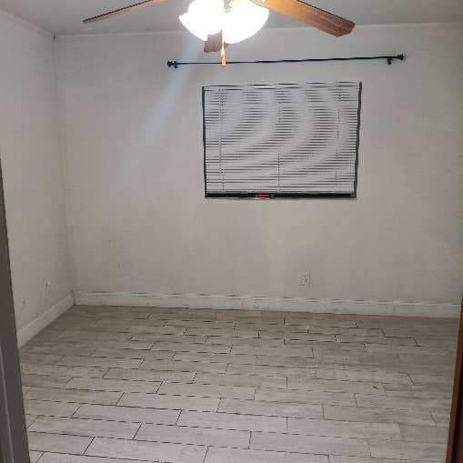 Master bedroom for rent