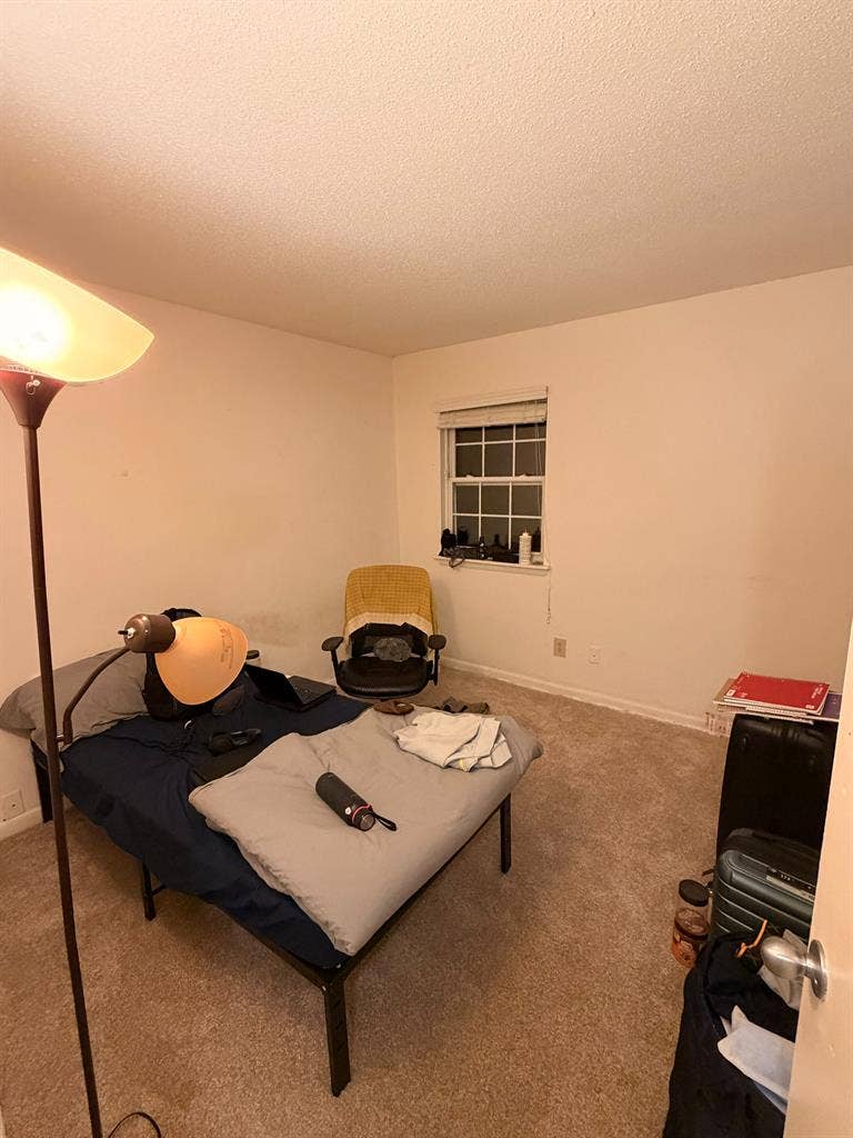 Private Room Available($527/month)