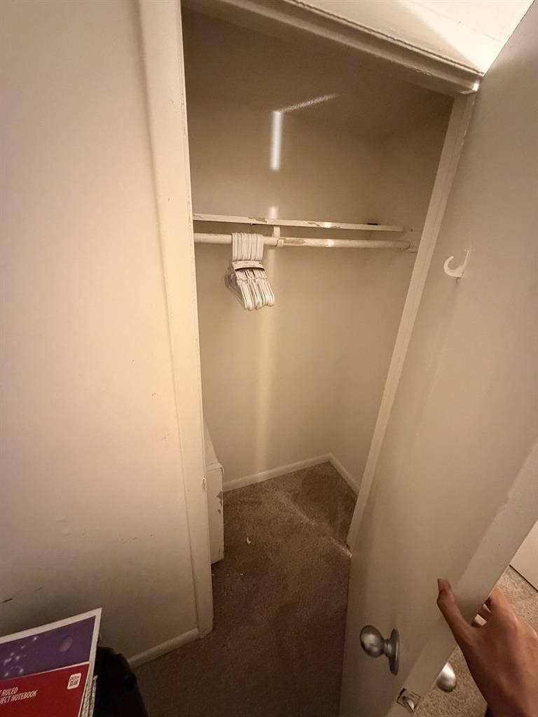 Private Room Available($527/month)