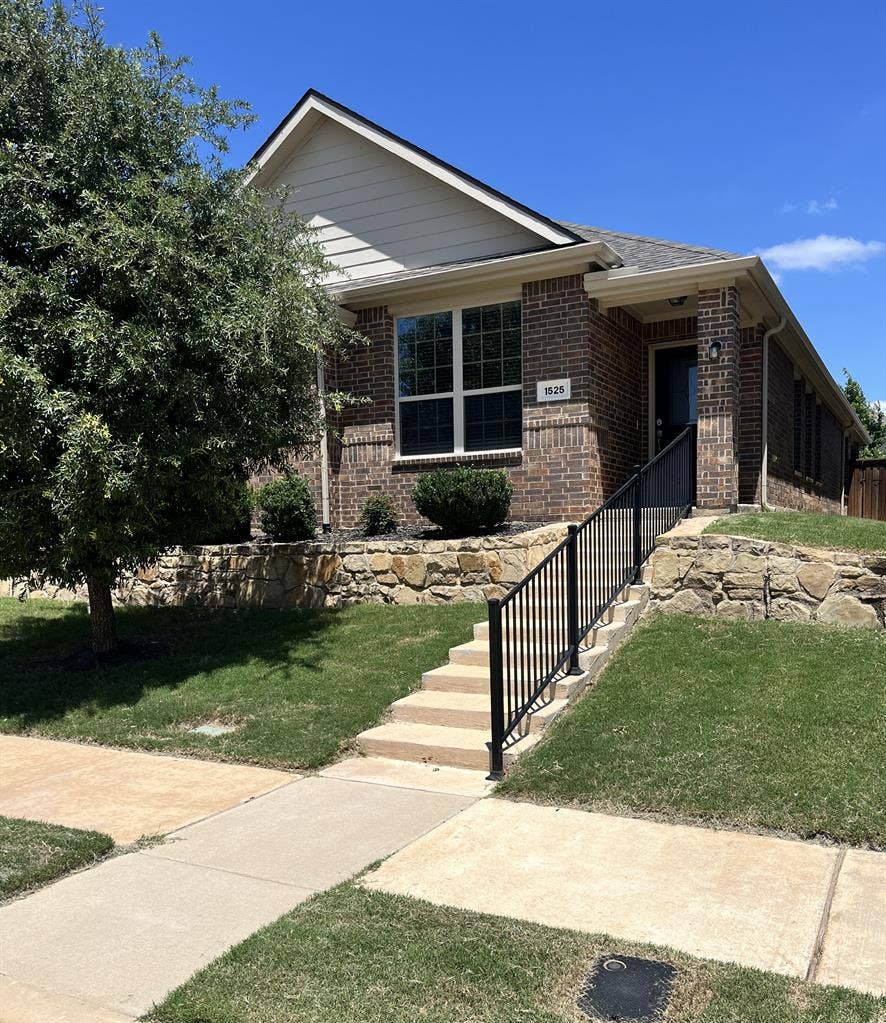 Single Family Home