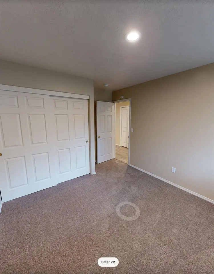 Private Room in Sandy, OR!