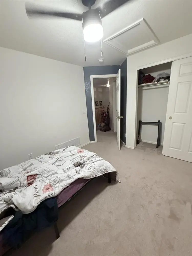 1-2 rooms available immediately.