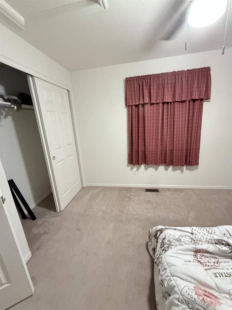 1-2 rooms available immediately.