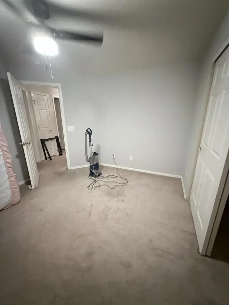 1-2 rooms available immediately.