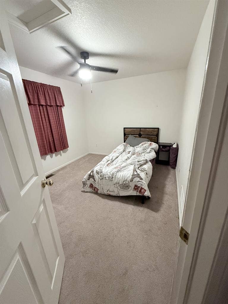1-2 rooms available immediately.