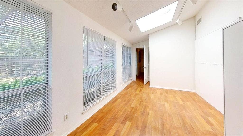 1 BR in Arlington