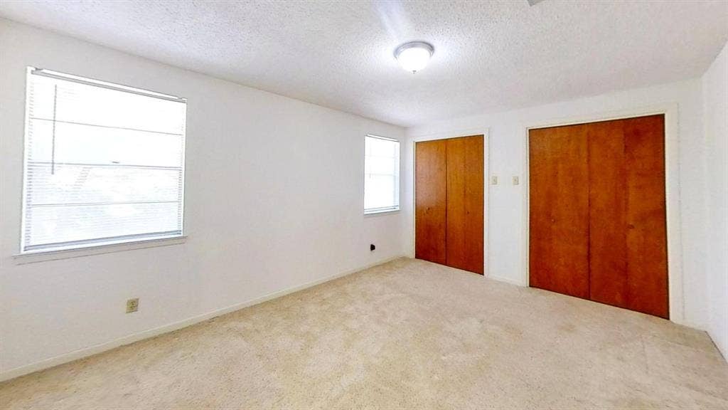 1 BR in Arlington