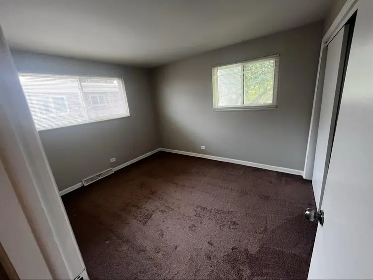 3 bedroom townhouse in Mt.Prospect
