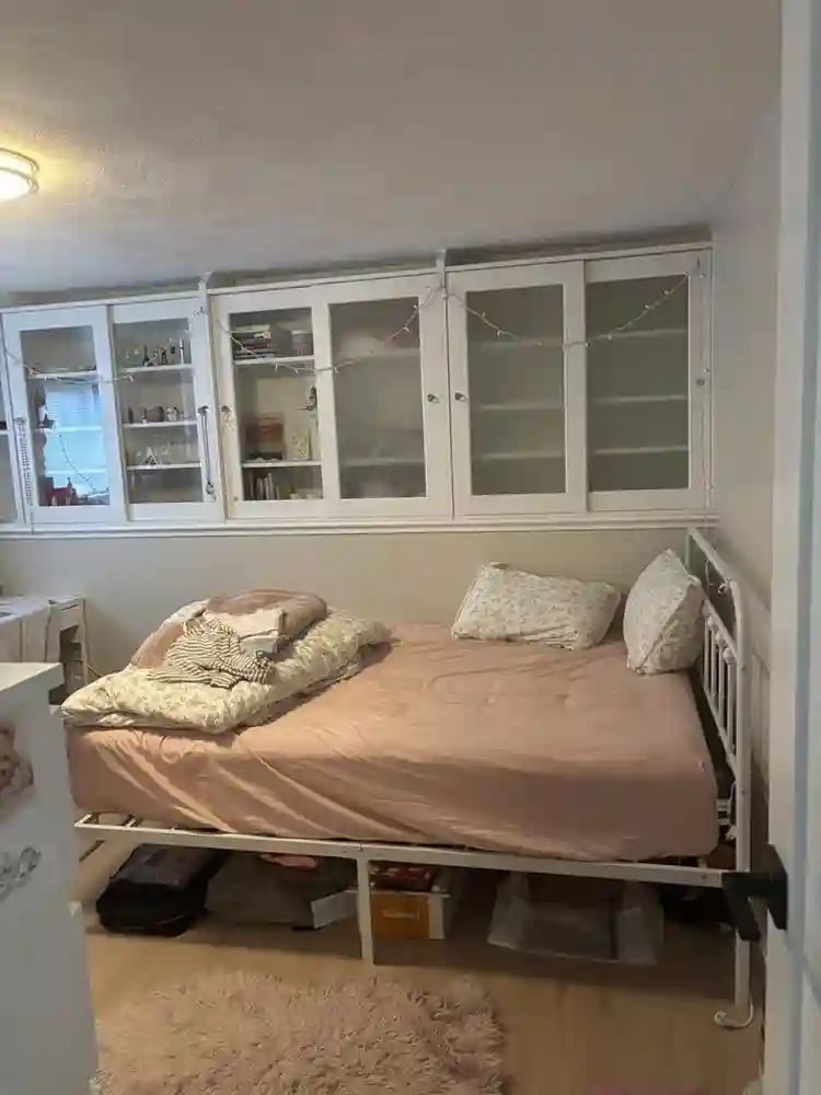 Looking for roommate in Watertown
