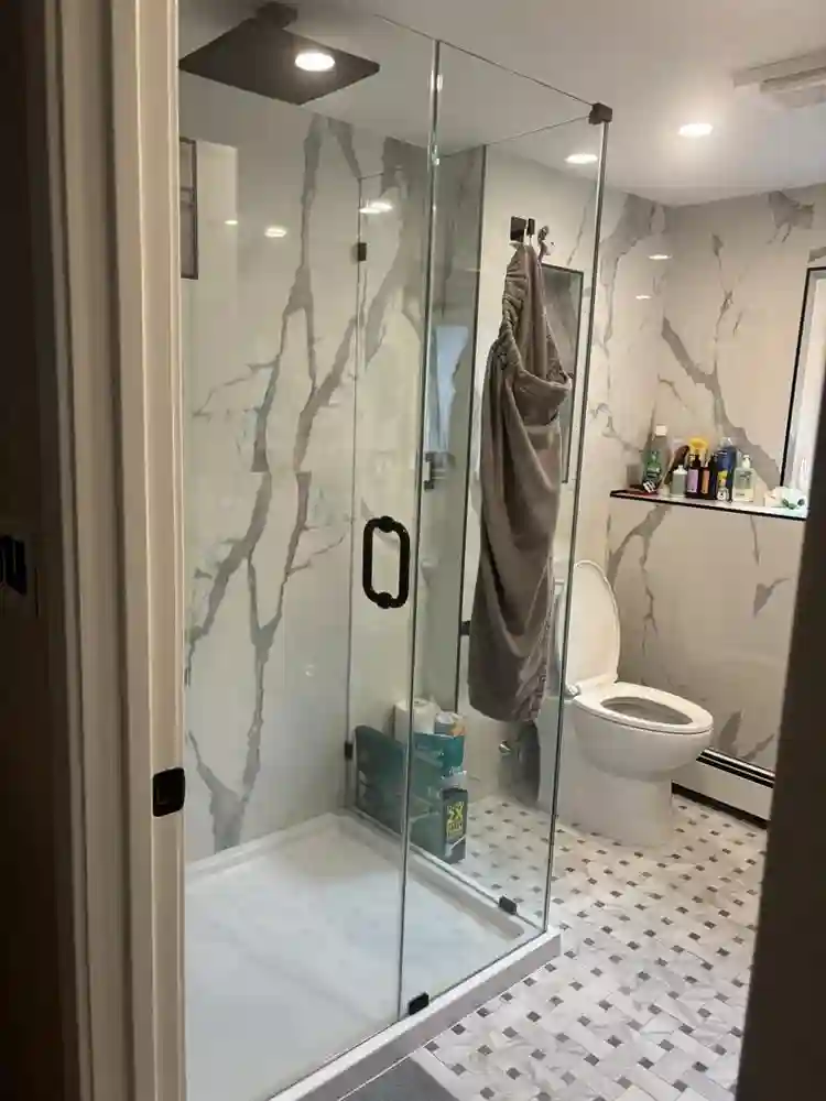 Looking for roommate in Watertown