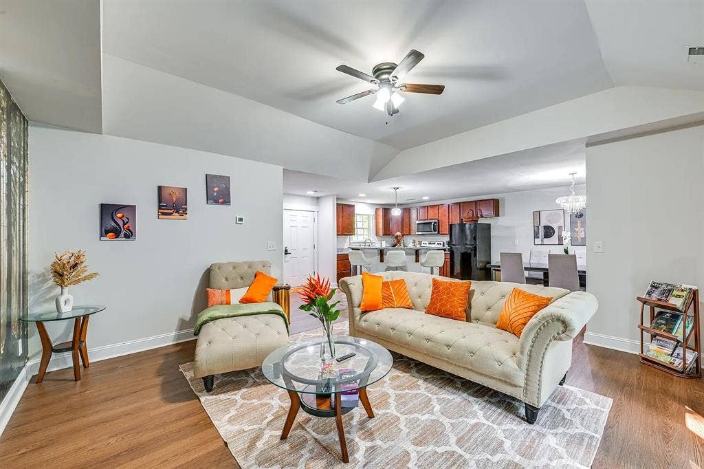 3 BR in Charlotte