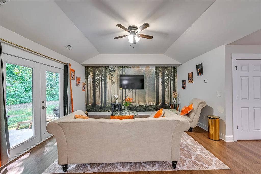 3 BR in Charlotte