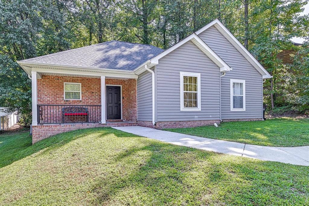 3 BR in Charlotte