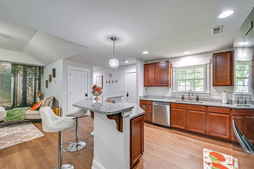 3 BR in Charlotte