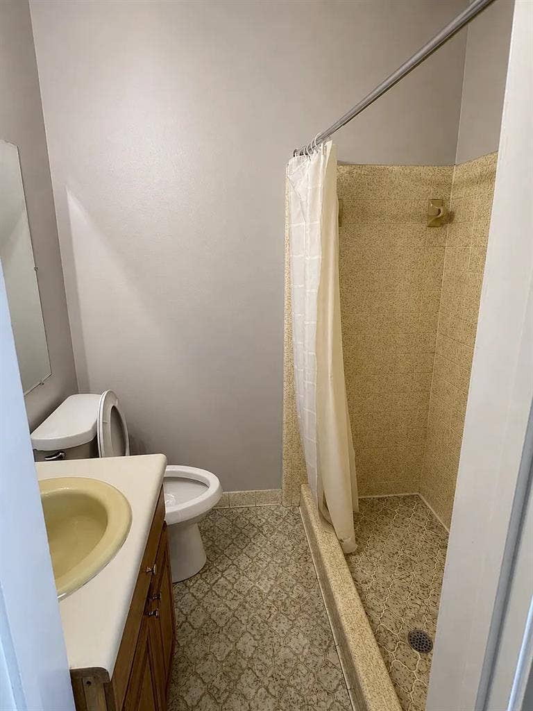 3 BR in Palmetto