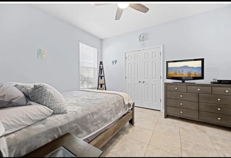 Beautiful furnished room for rent