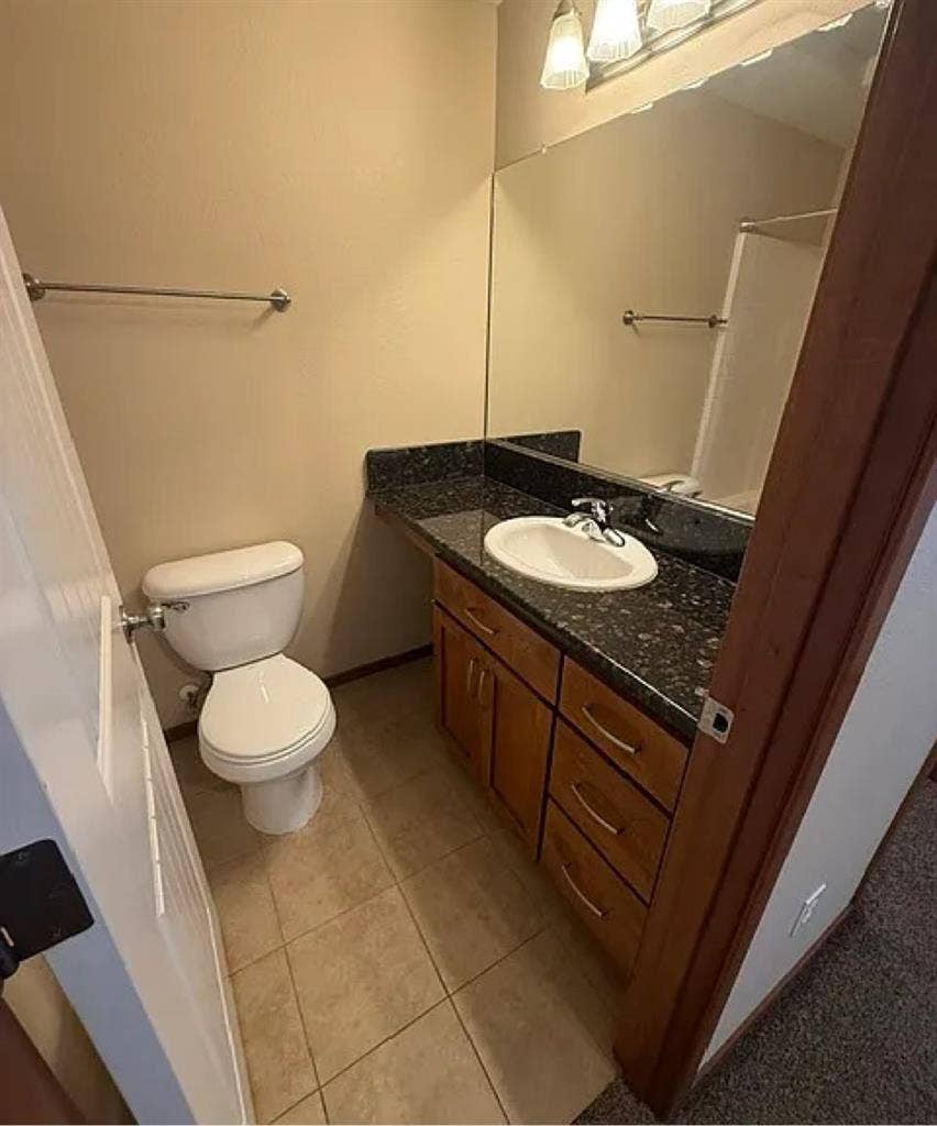 Room private bath walk in closet