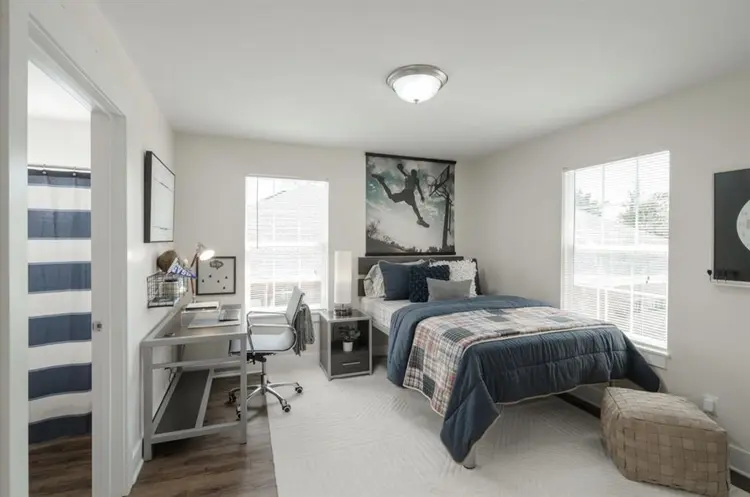 URGENT SUBLEASE (Present-07/31/27)