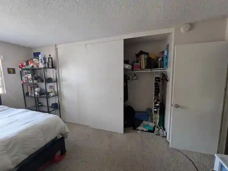 1050 plus utilities, Orange CA
