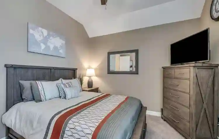 Furnished private room available.
