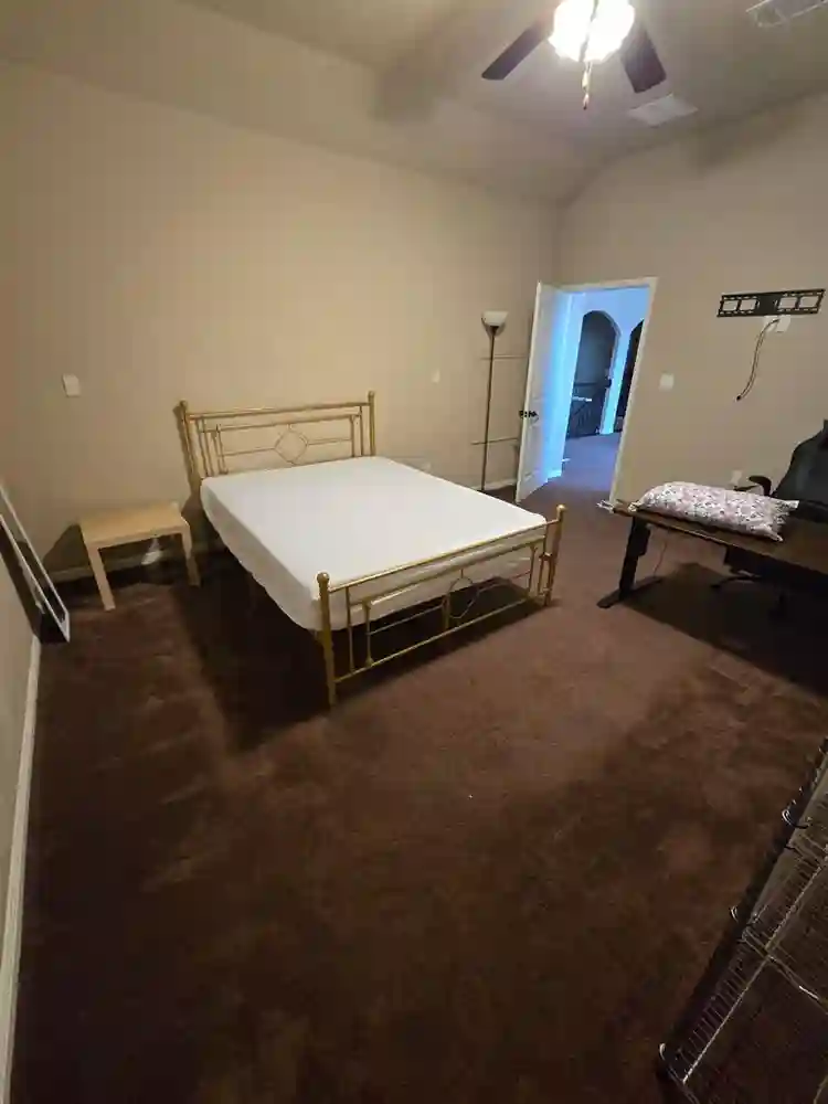 Furnished private bedroom available