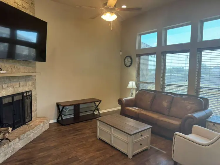 Furnished private bedroom available