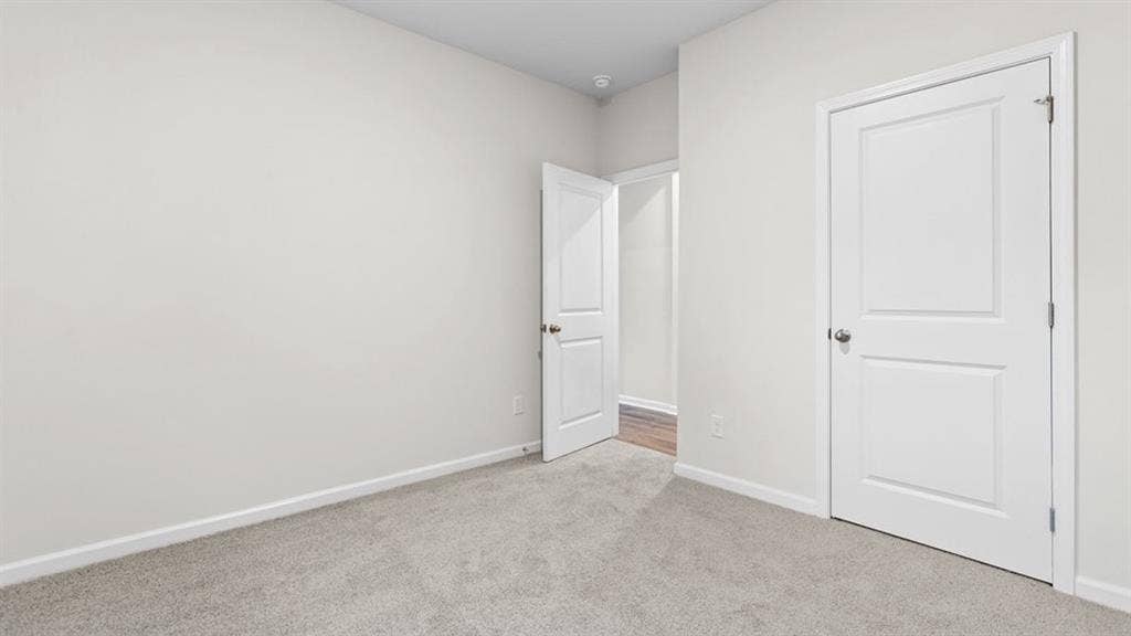 Furnished private room available