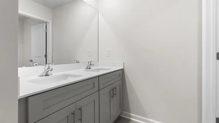 Furnished private room available