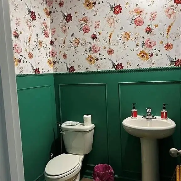 Furnished private room available