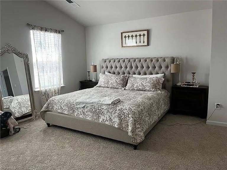 Furnished private room available