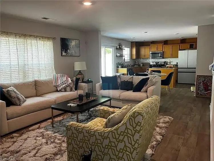Furnished private room available