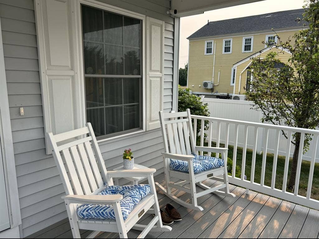 Wells Maine bedroom rental.