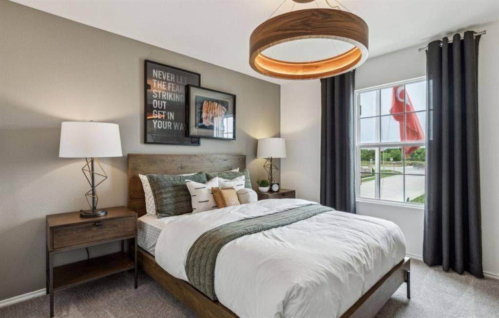 Furnished private room available