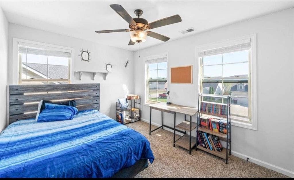 Furnished private room available