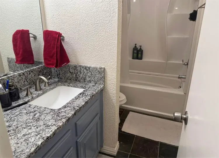 Room for rent $700)