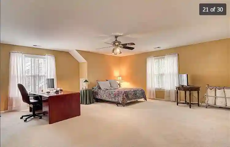 Furnished private room available