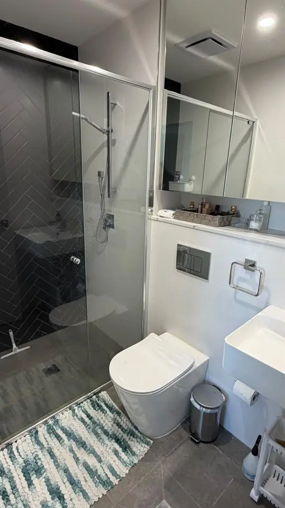 Master ensuite bedroom for rent