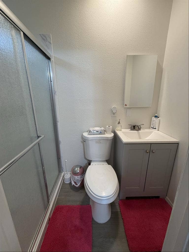 Private room and bathroom