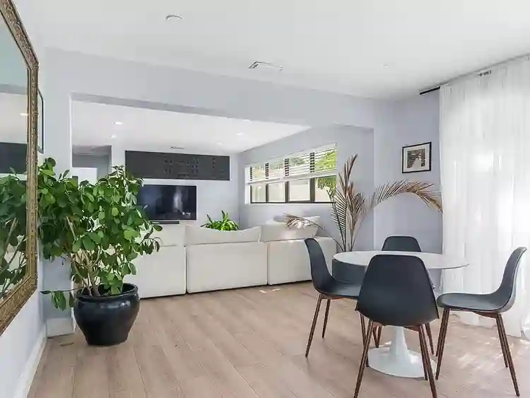 Room for rent (Guys only)