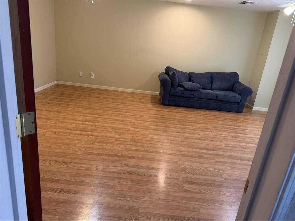 Large Master Bedroom in 55+