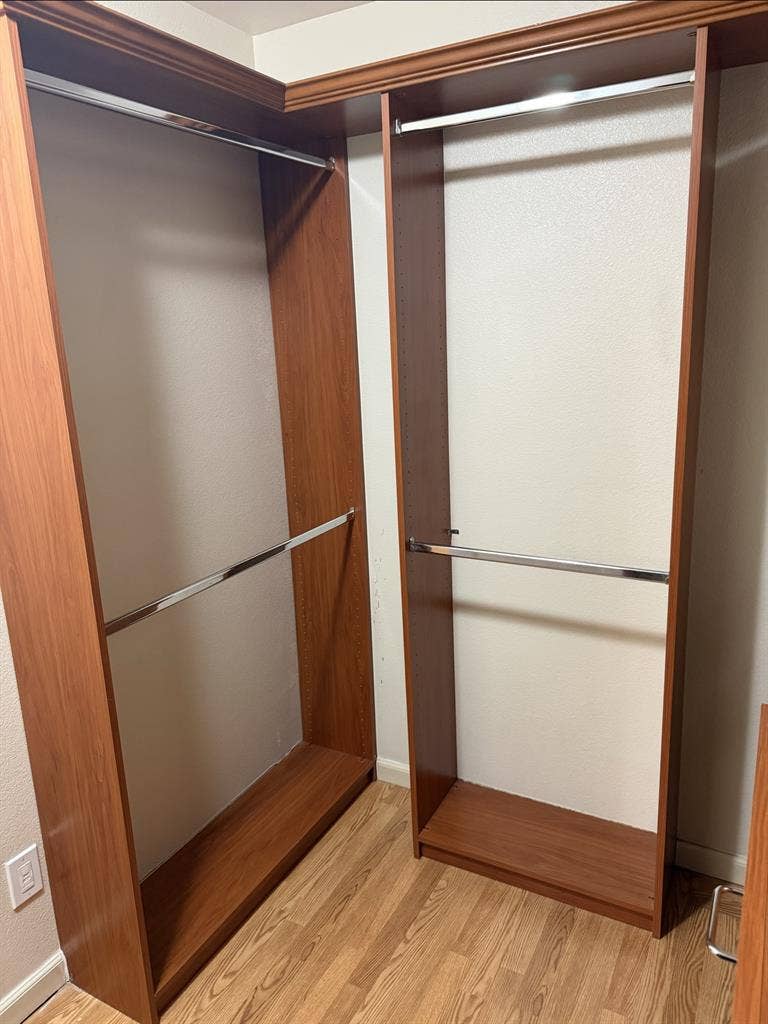Large Master Bedroom in 55+