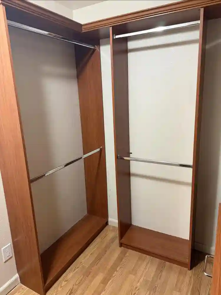 Large Master Bedroom in 55+