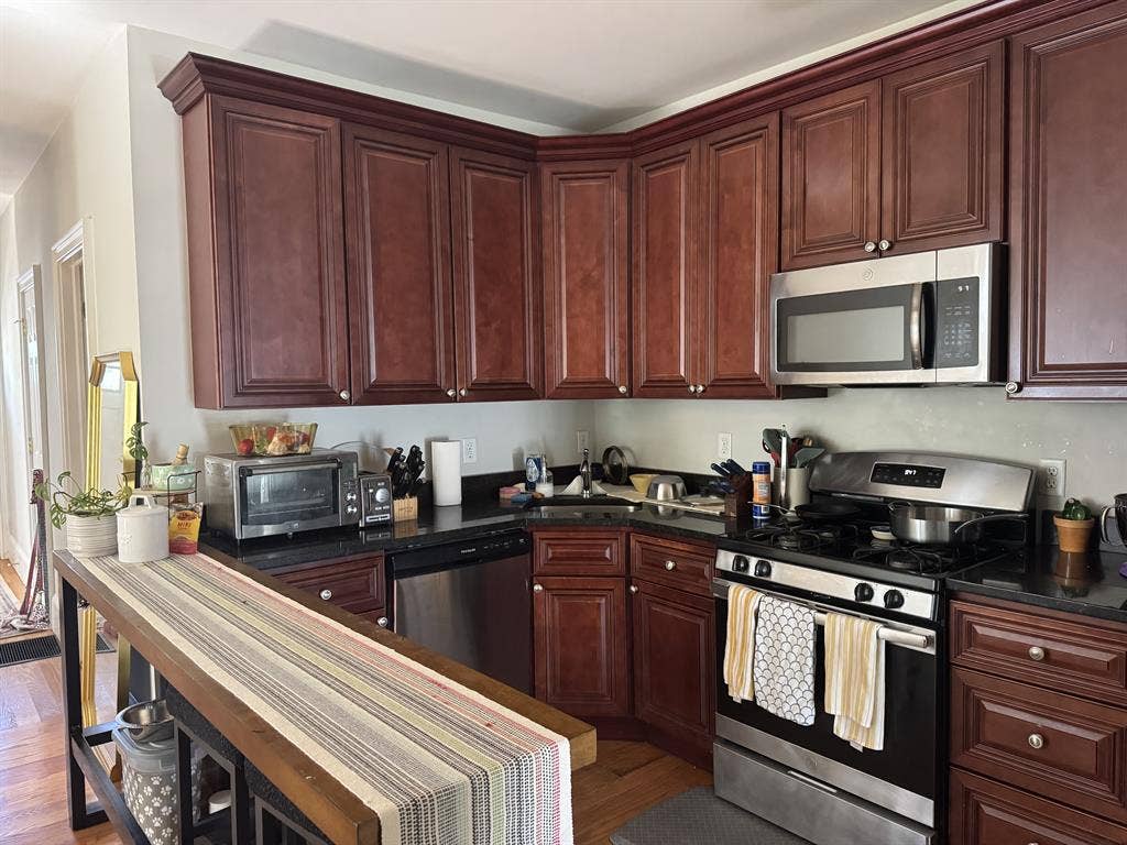 3BR/1.5BA Flexible Sept/Oct Move-In